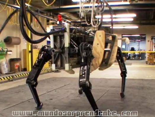 AlphaDog, un robot creado para asistir a los militares (video)