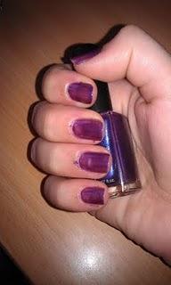 Esmalte morado 262 de Kiko