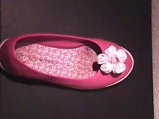 Broches de flores y mariposas: