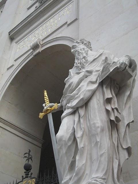 CALLEJEANDO EN SALZBURGO 2: MOZARTPLATZ, LA COLINA DE MÖNCHSBERG Y EL CEMENTERIO