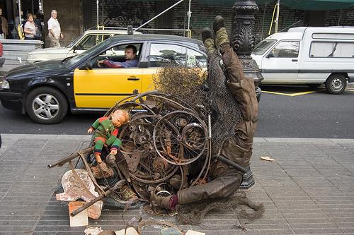 bicycle-ramblas-barcelona.jpg