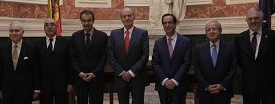 El rey, por encima de los sacrificios de España.