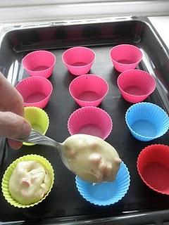 Magdalenas de fresas con nata sin lactosa