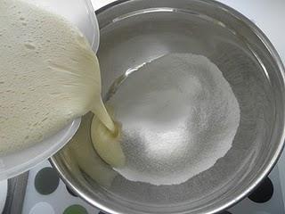 Magdalenas de fresas con nata sin lactosa