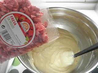 Magdalenas de fresas con nata sin lactosa