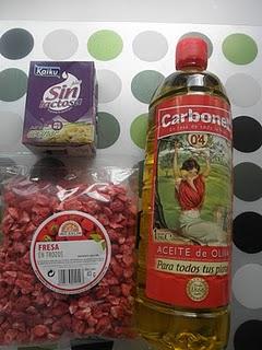 Magdalenas de fresas con nata sin lactosa