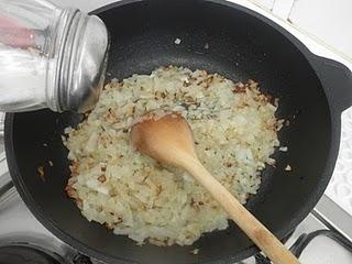 Ensalada de Judías verdes con zanahoria, patatas y cebolla caramelizada al vino tinto