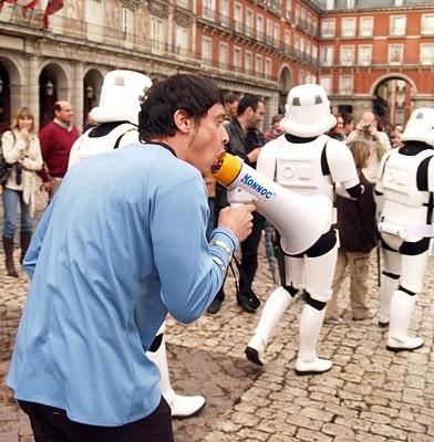 Noche de monólogos en Valladolid con Carolina Noriega, Fran el Chavo y el Cómico Suicida