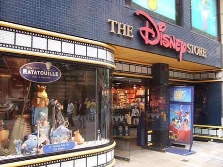 Actividades para niños en las tiendas Disney