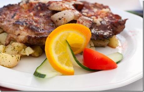 fried steak with potatos