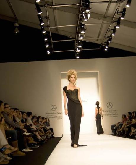 Reveal and Expose, Universidad Janet Klein en MBDFM