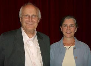 Bert y Sophie Hellinger imparten conferencia sobre Workshops Internacionales sobre las Nuevas Constelaciones Familiares
