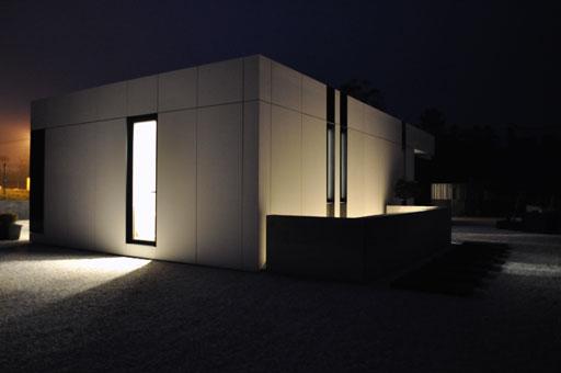 Un orgulloso propietario nos muestra su vivienda A-cero Tech en Santa Comba, A Coruña