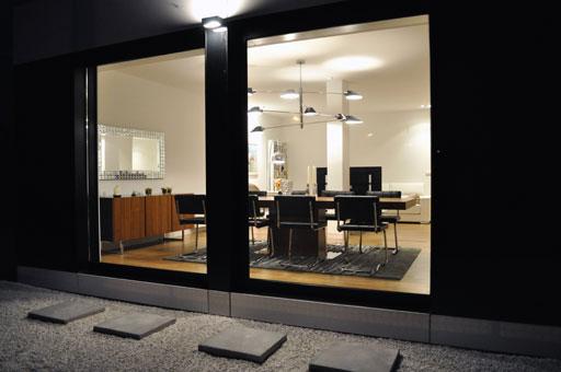 Un orgulloso propietario nos muestra su vivienda A-cero Tech en Santa Comba, A Coruña