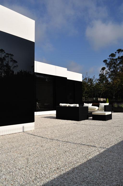 Un orgulloso propietario nos muestra su vivienda A-cero Tech en Santa Comba, A Coruña