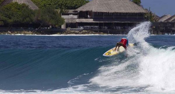 Four Seasons Maldives Surfing Champions Trophy Twin fin Competition