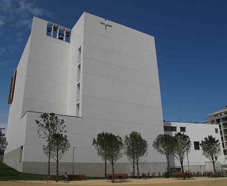 Iglesia_de_Iesu-Donostia-R._Moneo_(5)_620px Iglesia de Iesu en Donostia. Obra de Rafael Moneo en 2011. Simoncio - Wikipedia