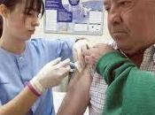 Ancianos médicos principales objetivos campaña para vacuna gripe