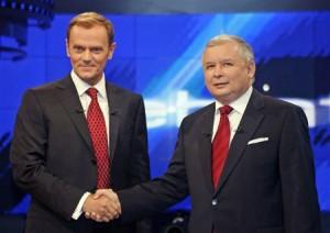 Final vibrante entre Tusk y Kaczynski
