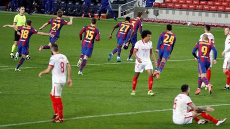El Sevilla FC no gana en Liga en el Camp Nou al Barcelona desde 2002