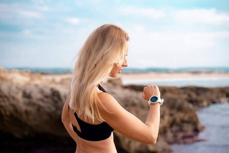 Uno de los mejores smartwatches a la venta por menos de 100 €, según CholloDeportes
