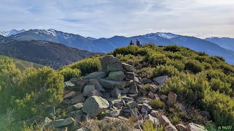 Cima encima de la Collada el Aciu