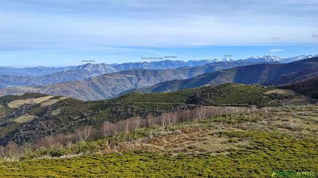 Vistas desde el Pico Pedro García hacia los Picos de Europa