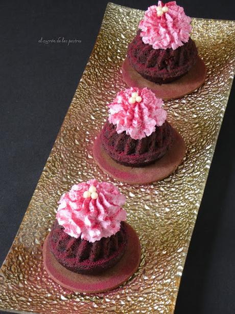 Mini Cake de Cacao Caramelo Tuno Indio Mini Cake de Cacao Caramelo Tuno Indio