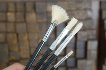 Cómo limpiar a fondo tu ordenador portátil (sí, también por dentro) y conseguir que quede como si lo acabases de estrenar Limpiezaportatilpinceles