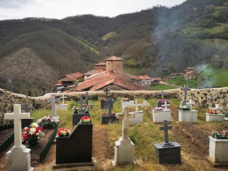 Circular a Banduxo por camín vieyu.