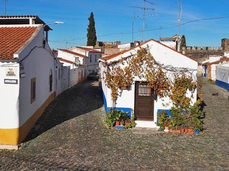 calles del reciento amurallado medieval del castillo de Vila Viçosa