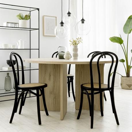 Mesa de comedor de madera de Kenay Home