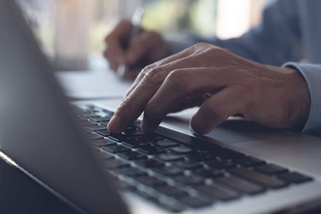 Micro-conversiones en Google Ads para fortalecer sitios web, con Luis Flores
