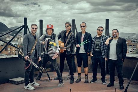 Bonus Trak y Sin Ánimo de Lucro le cantan al desamor en ‘La espina’ Bonus Trak y Sin Ánimo de Lucro le cantan al desamor en ‘La espina’