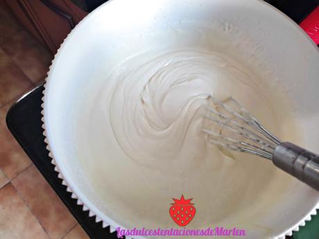 Tarta de Chocolate Blanco y Fruta
