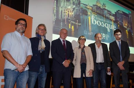 La Embajada de Italia celebró el Italian Design Day con la conferencia “Venecia es un bosque”