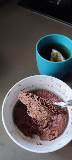 BIZCOCHO A LA TAZA EXPRES DE AVELLANA