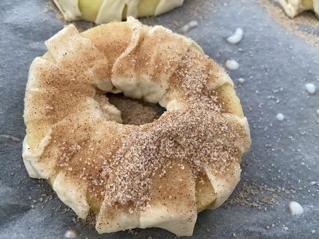 delikatissen postres delikatissen postres de manzana pastry dough danish pastas de hojaldre manzana en hojaldre aros de manzana aros de hojaldre con manzana apple pastry dough apple pastries apple dessert  