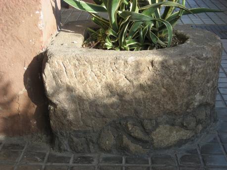 La pila bautismal de la Ermita del Sacramento ya duerme en el Museo del Bierzo 12