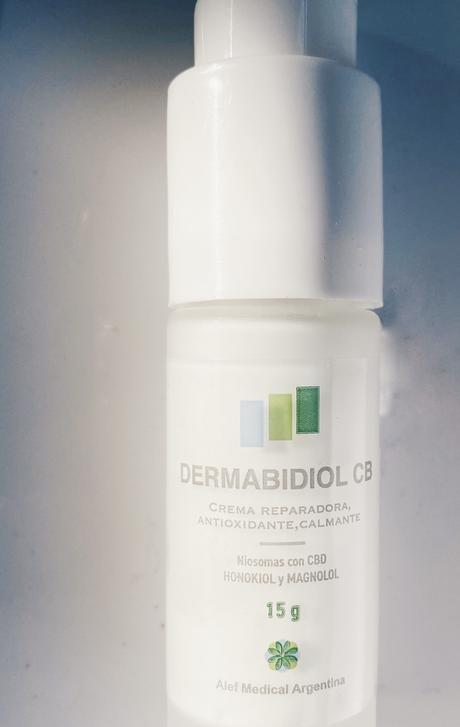 Dermabidiol, cuidado de la piel con cannabidiol.