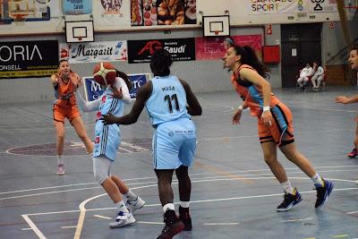 Galería de clics del Bàsquet Maresme Boet Mataró 3 Viles-Celta (Liga Femenina Challenge)