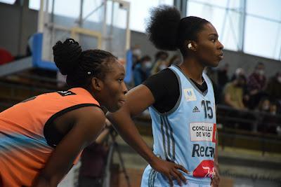 Galería de clics del Bàsquet Maresme Boet Mataró 3 Viles-Celta (Liga Femenina Challenge)