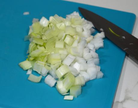 Tortilla de bacalao y cebolla tierna