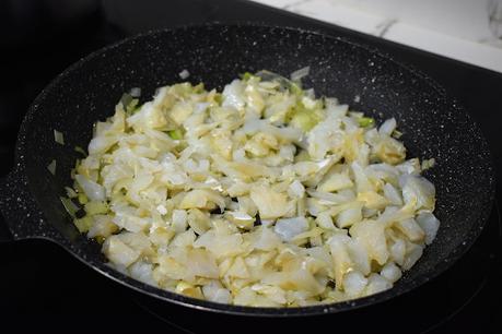 Tortilla de bacalao y cebolla tierna