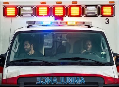 Ambulance: Plan de huida; acción pirotécnica en estado puro