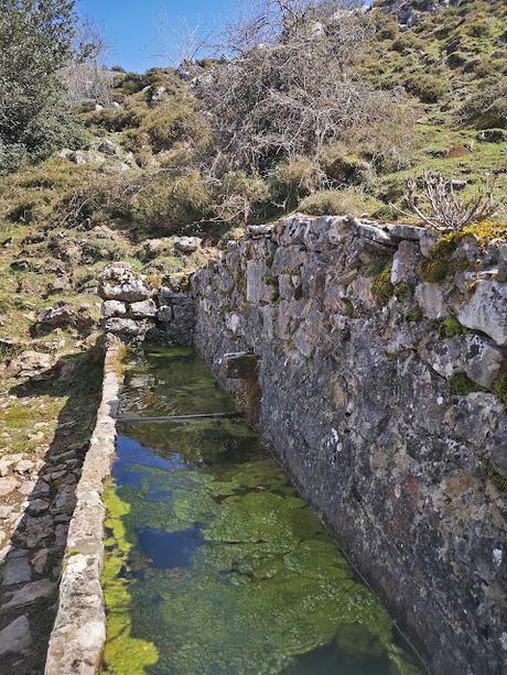 Puertos de Marabio y Pico Tórzanu desde Banduxu