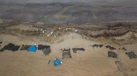 Catastrofe Ecologica en PERU…Vertido de Repsol…