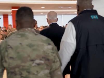 Propaganda de Guerra Bajo una Nueva Forma Propaganda de Guerra Bajo una Nueva Forma