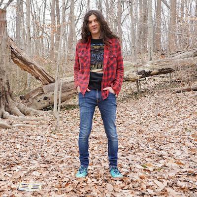 Kurt Vile - Flyin (like a fast train) (2022) Kurt Vile - Flyin (like a fast train) (2022)