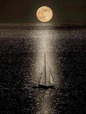 Así comenzó la Segunda República Española…Hoy,  los sentimientos republicanos de los socialistas, con bridas monárquicas.